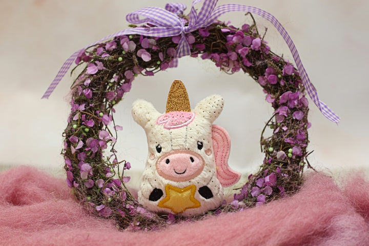 ITH Stickdatei Mini Einhorn - Taschenanhänger/Schlüsselanhänger