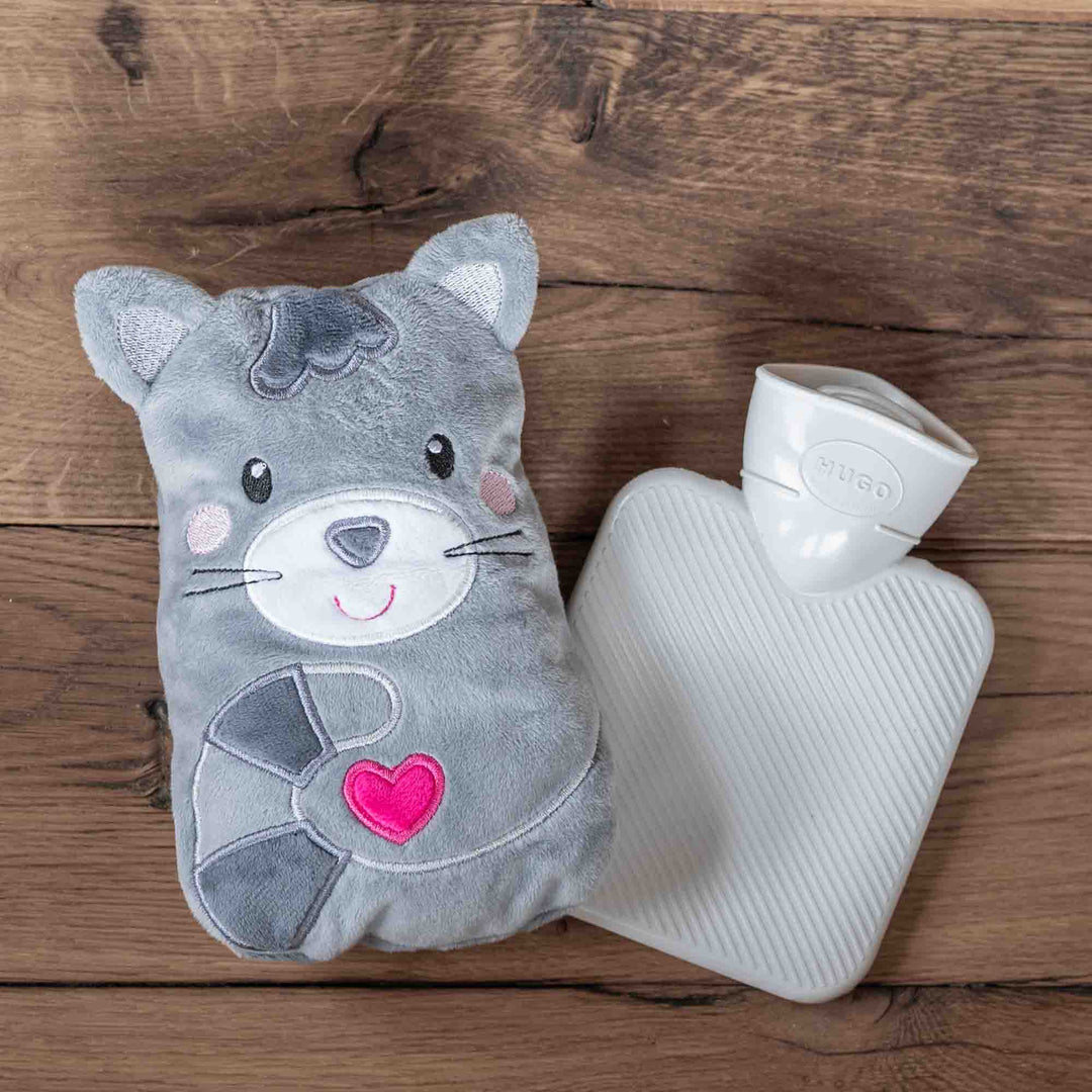 Katze Kirschkernkissen selbst gestickt mit der Stickmaschine
