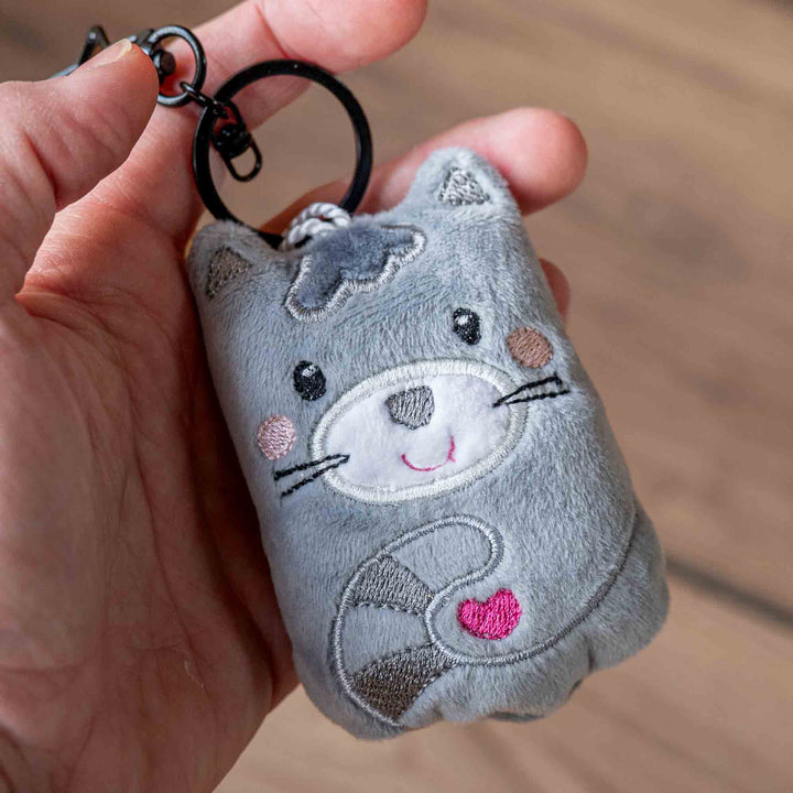 ITH Stickdatei Mini Katze – Taschenanhänger für den 10x10 Stickrahmen